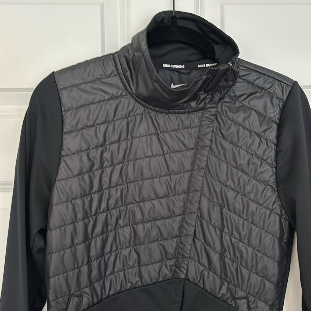 Nike running jacket xs - Picture 3 of 4